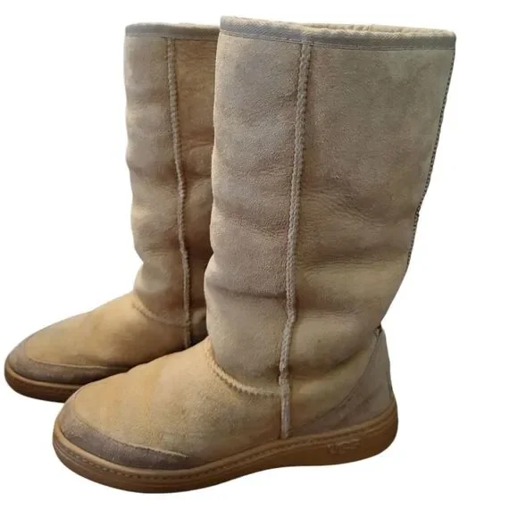 UGG Australia Tall Beige Pure New Wool Lined Leather Boots, Mens 6 Ladies 7 - Picture 2 of 10